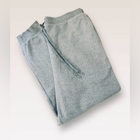 Victoria's Secret Pajama Thermal Holiday Top & Warm Cotton Pants - Picture 4 of 9